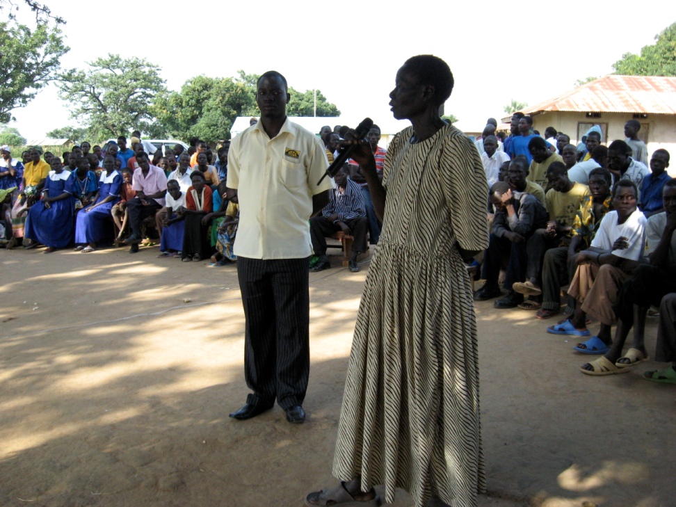 A woman in Abia shares her views during a joint JRP/Mega FM community dialogue