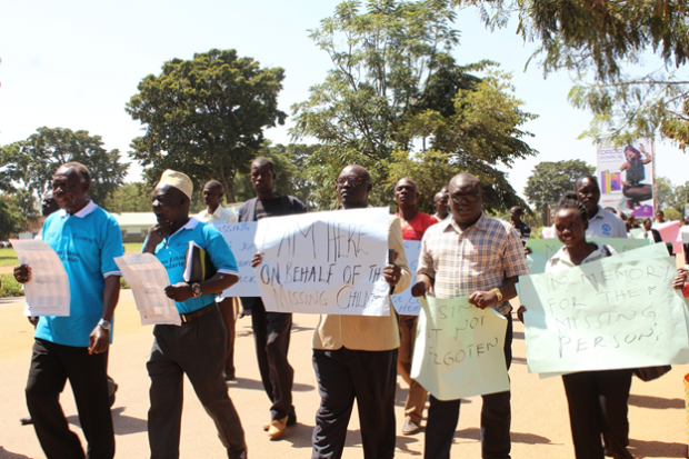 On 28 August 2015, families of the missing, religious and traditional leaders, and civil society marched through Lira to commemorate the International Day of the Disappeared as part of JRP's The RIght to Know campaign.